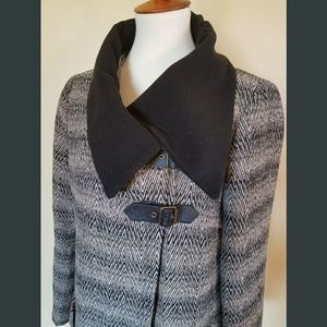 Poncho-style Coat with Buckle Straps